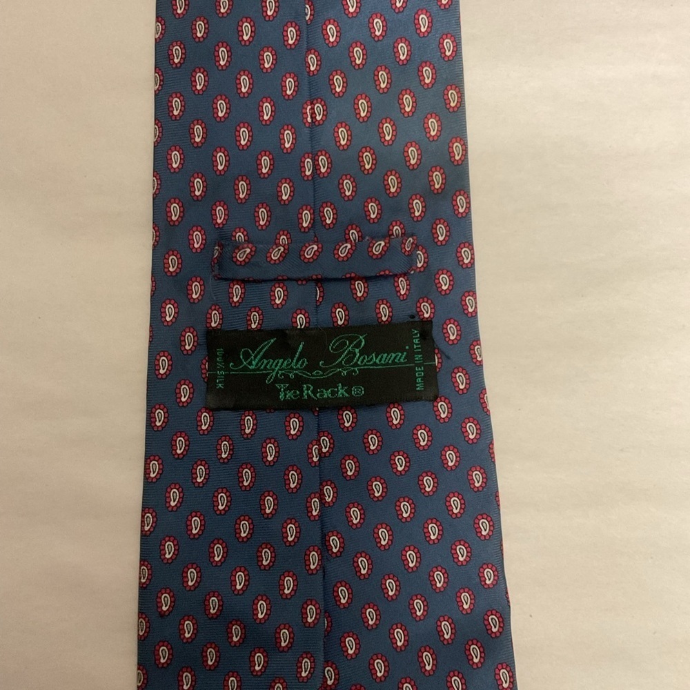 Lot of 4 Fun Ties - Picture 9 of 9